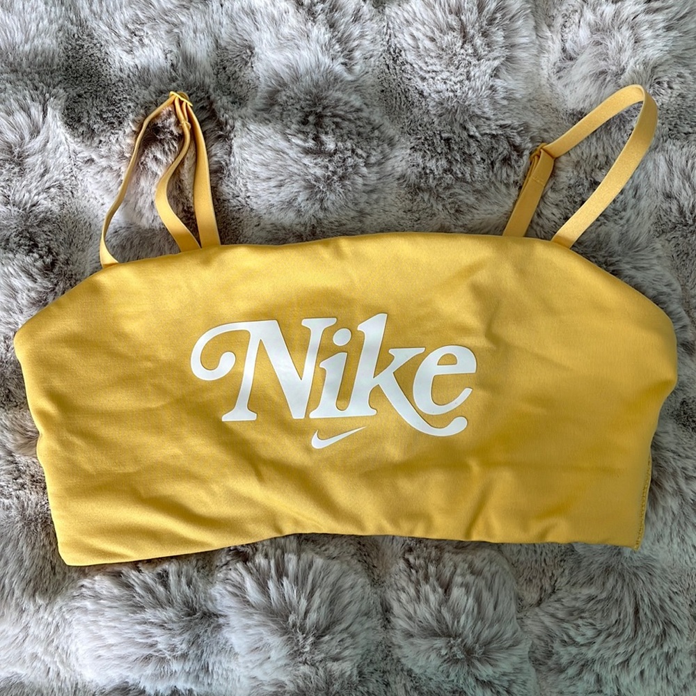 Nike sports Bra